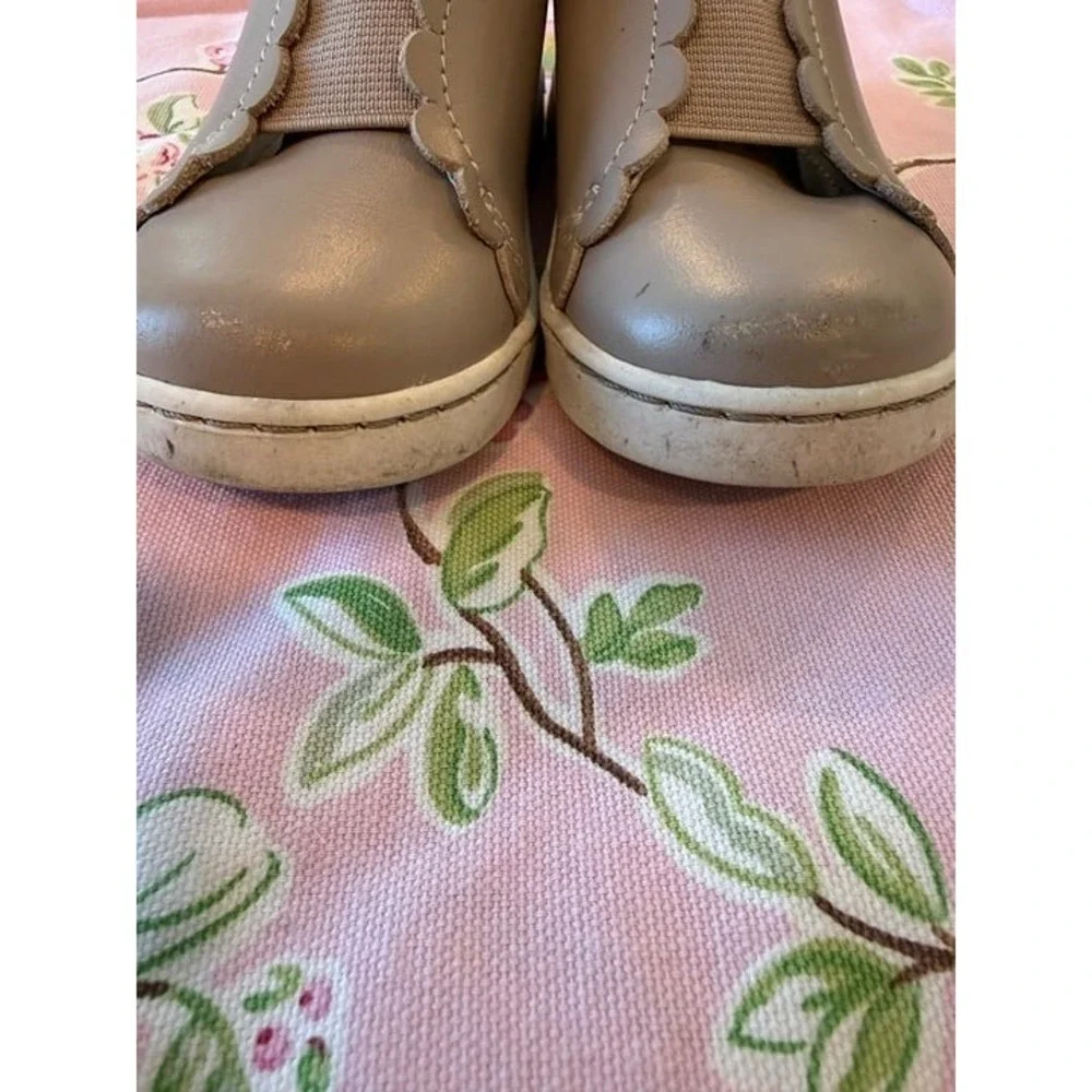 L'Amour Phoebe Slip On Sneaker Toddler 6T VGUC Almond